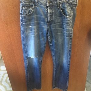 Women’s jeans
